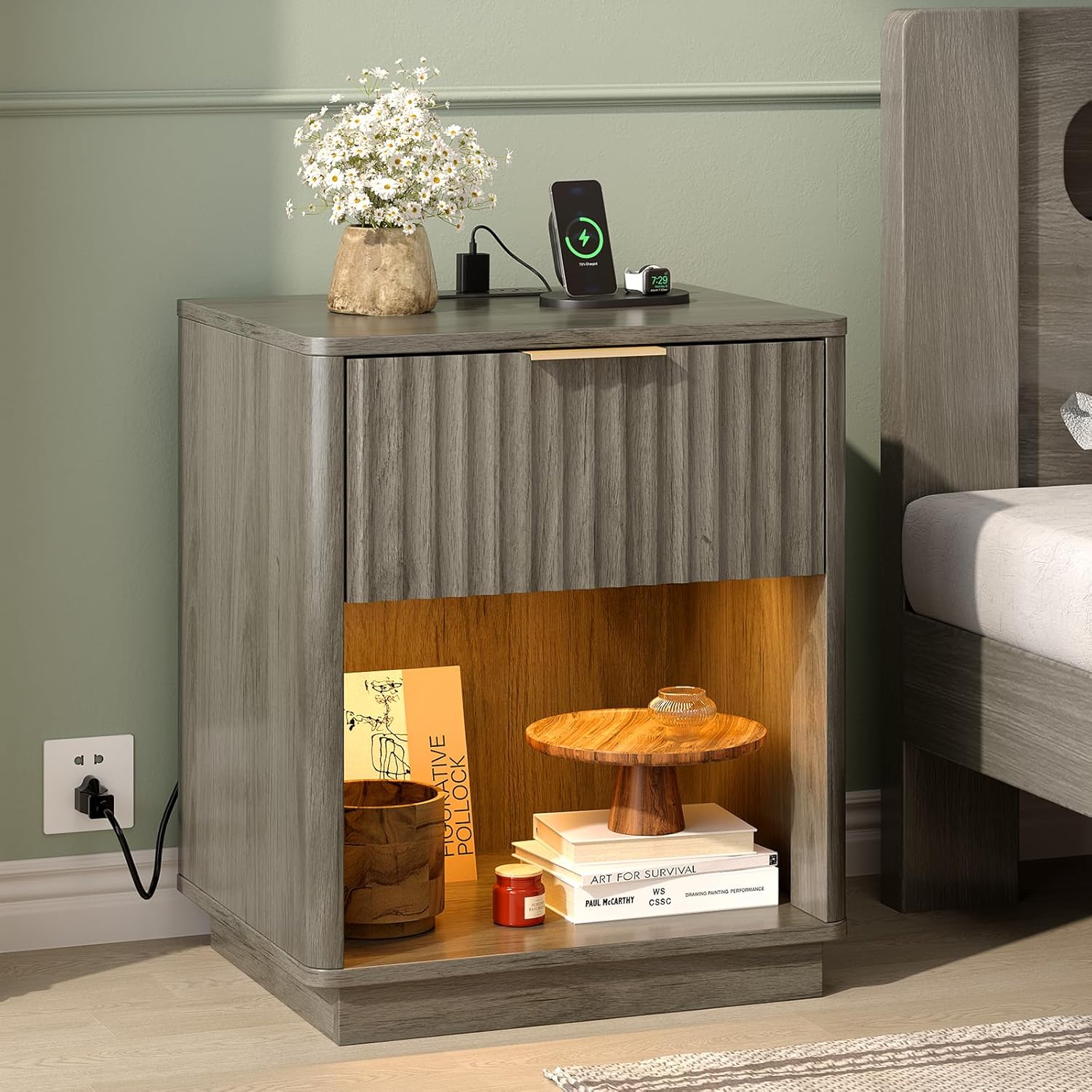 VINGLI Night Stand Set 2, Fluted Nightstands with Drawer, Mid Century Modern Nightstands Set of 2, Bedside Table, End Table, Wood Nightstand for Bedroom, Walnut, 15.75" W*11.81" D*21.85" H