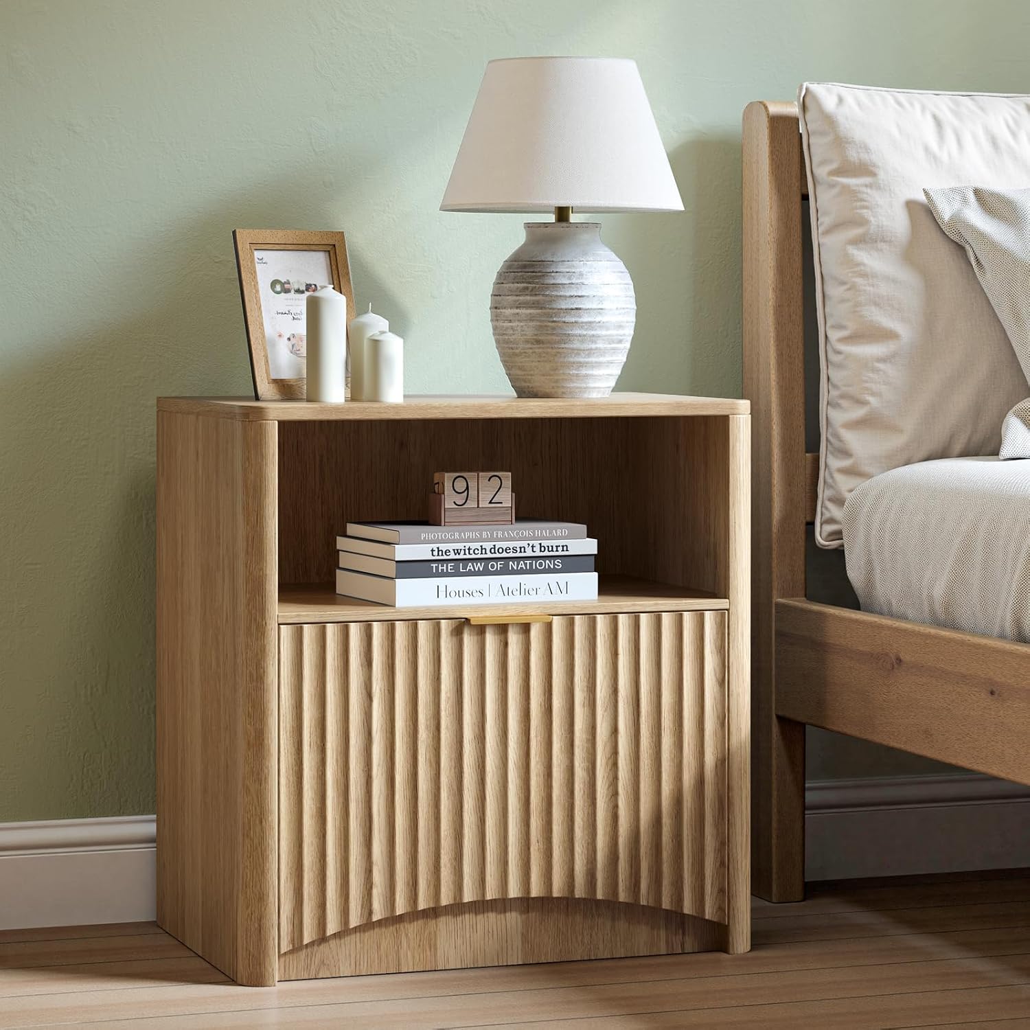 Evermagin Fluted Nightstand Set of 2, Walnut Bedside Table with Drawer and Storage, Wood End Table Mid Century Modern, Large Night Stand for Bedroom