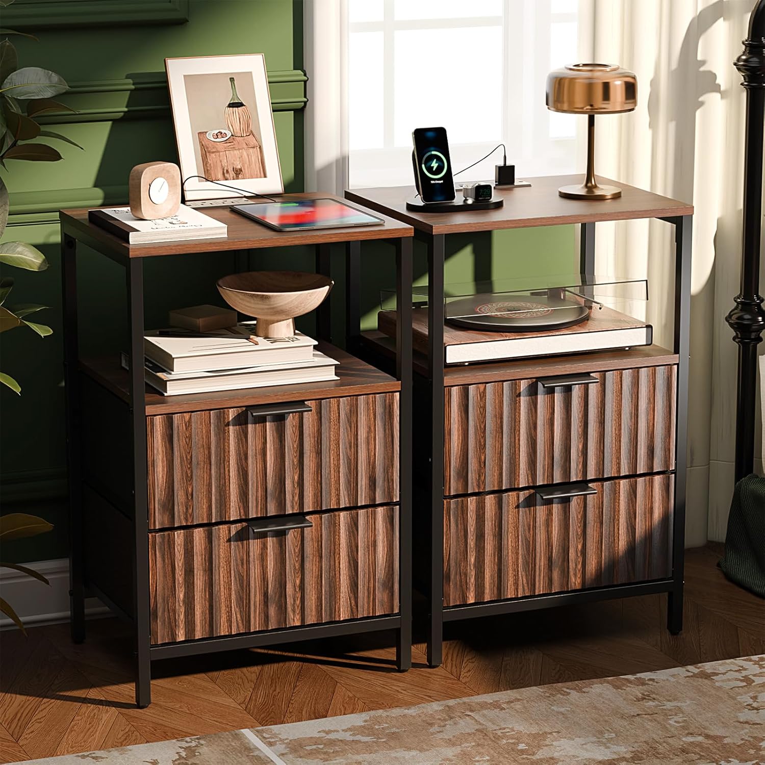 VINGLI Night Stand Set 2, Fluted Nightstands with Drawer, Mid Century Modern Nightstands Set of 2, Bedside Table, End Table, Wood Nightstand for Bedroom, Walnut, 15.75" W*11.81" D*21.85" H